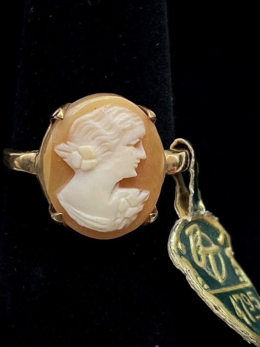 Vtg 10K Gold Shell Cameo Ring With Original Tag